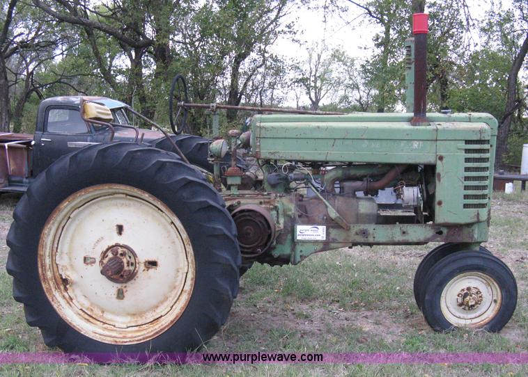 image for item A6002 John Deere model G tractor