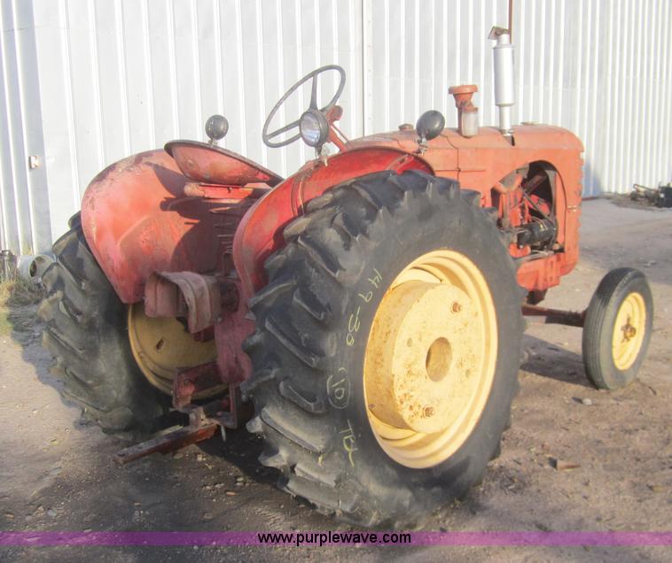 image for item B5530 1952 Massey-Harris 44 tractor