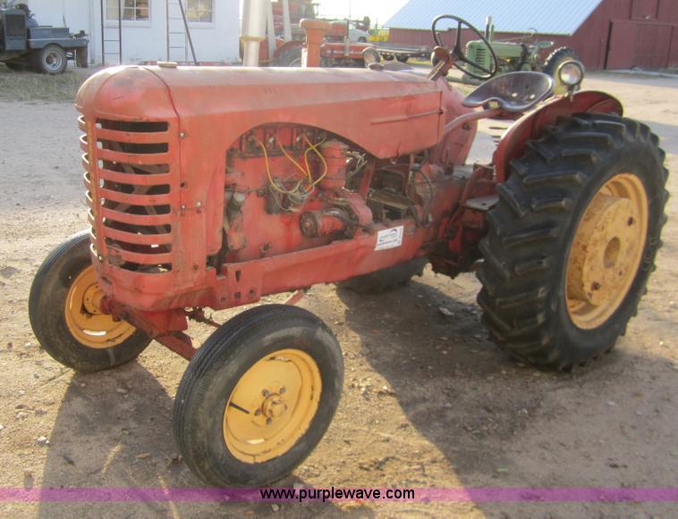 image for item B5530 1952 Massey-Harris 44 tractor