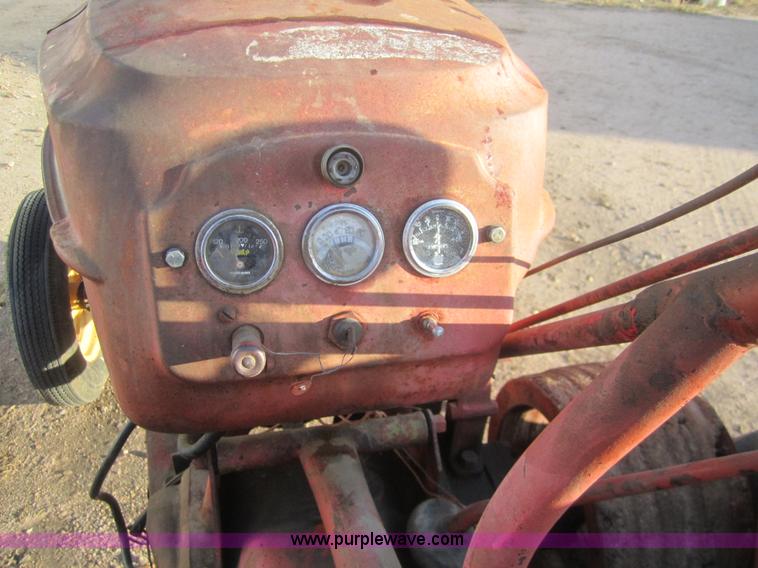 image for item B5530 1952 Massey-Harris 44 tractor