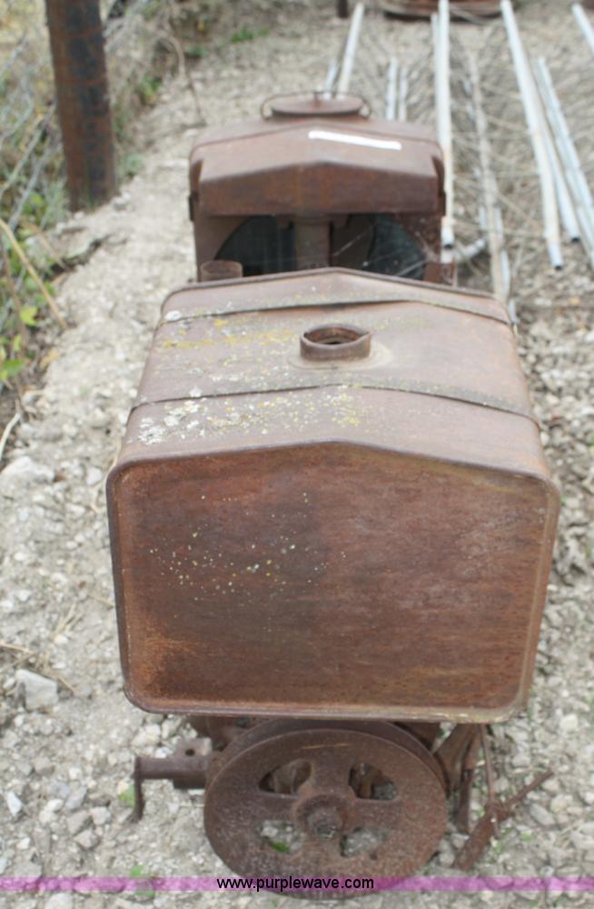 image for item B9376 Case RC tractor engine