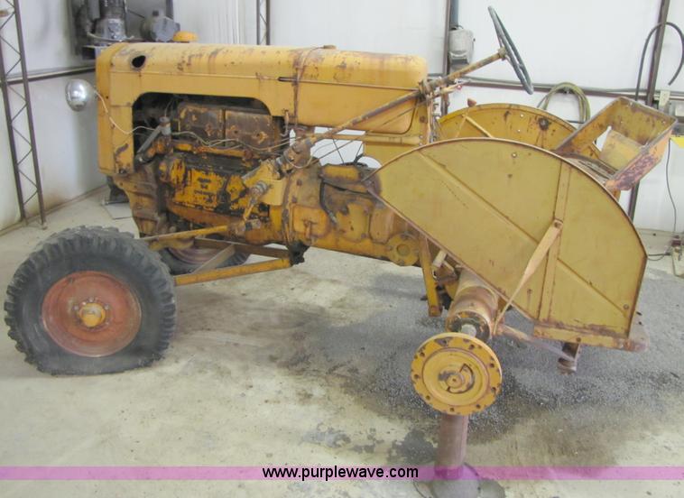 image for item C9543 1949 Minneapolis Moline RTS tractor