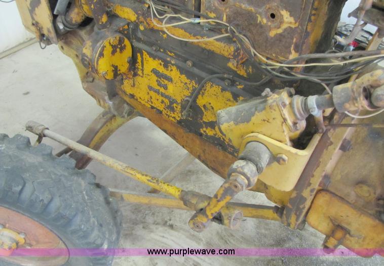 image for item C9543 1949 Minneapolis Moline RTS tractor