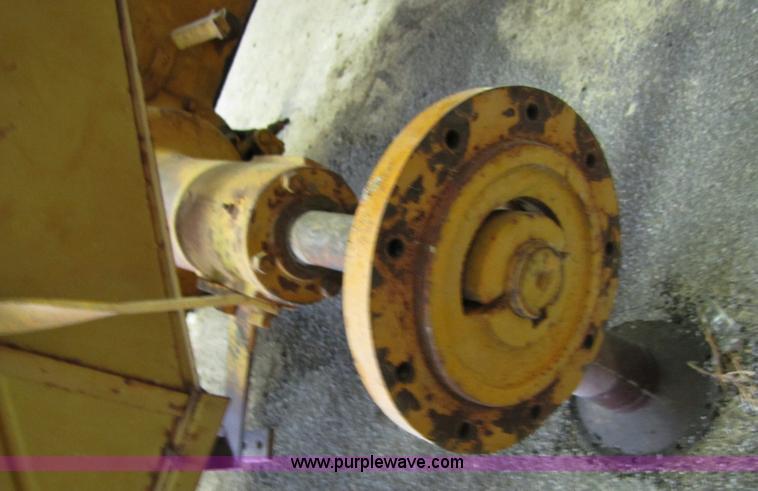 image for item C9543 1949 Minneapolis Moline RTS tractor