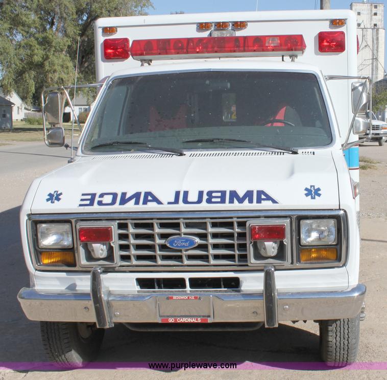 image for item A2928 1991 Ford E350 ambulance