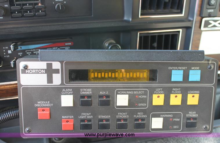 image for item A2928 1991 Ford E350 ambulance