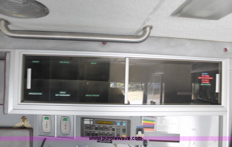 image for item A2928 1991 Ford E350 ambulance