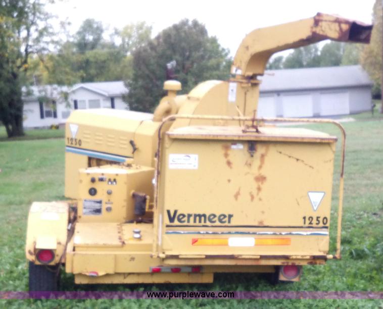 image for item A2941 Vermeer 1250 chipper