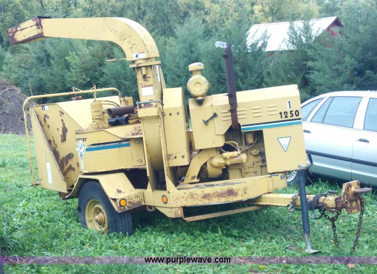 image for item A2941 Vermeer 1250 chipper