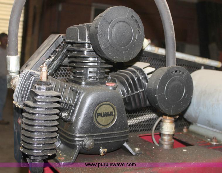 image for item A2989 1985 Acme 80 gallon air compressor