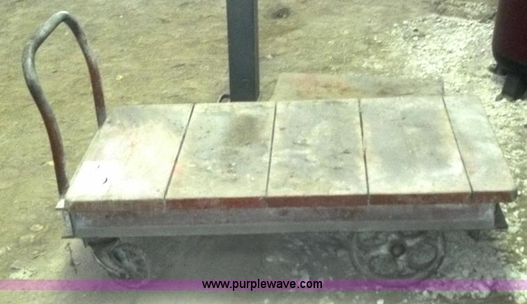 image for item A2991 Rolling cart