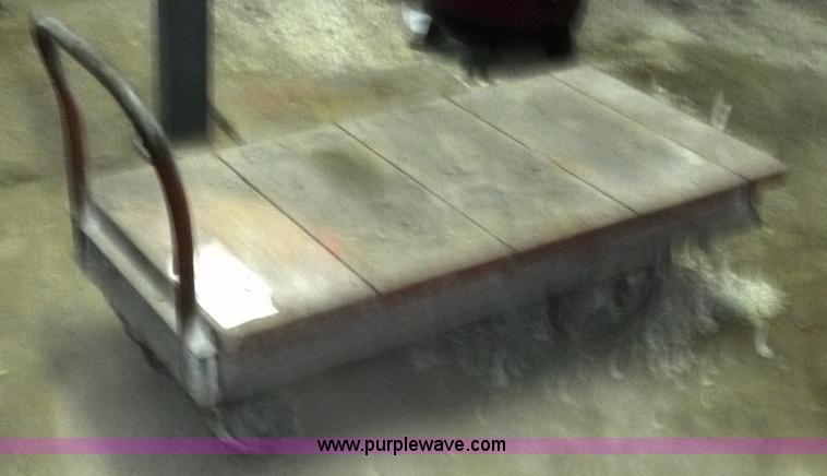 image for item A2991 Rolling cart