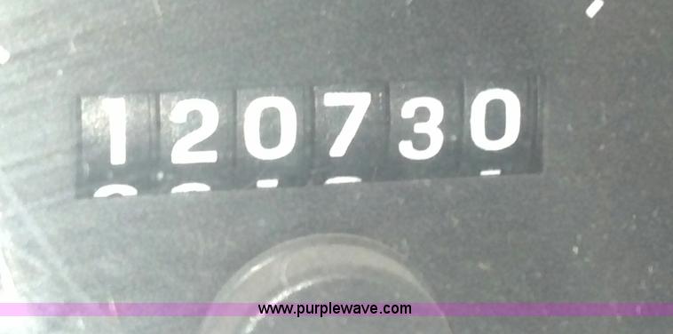 image for item A2994 2002 Ford Crown Victoria