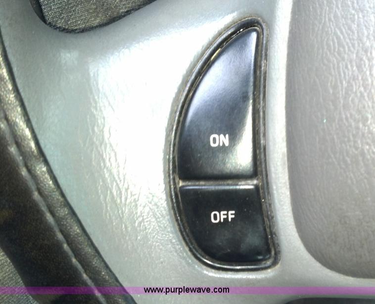 image for item A2994 2002 Ford Crown Victoria