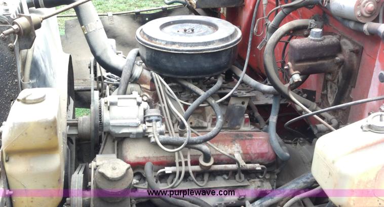 image for item A2997 1981 International S1624 oil distributor truck