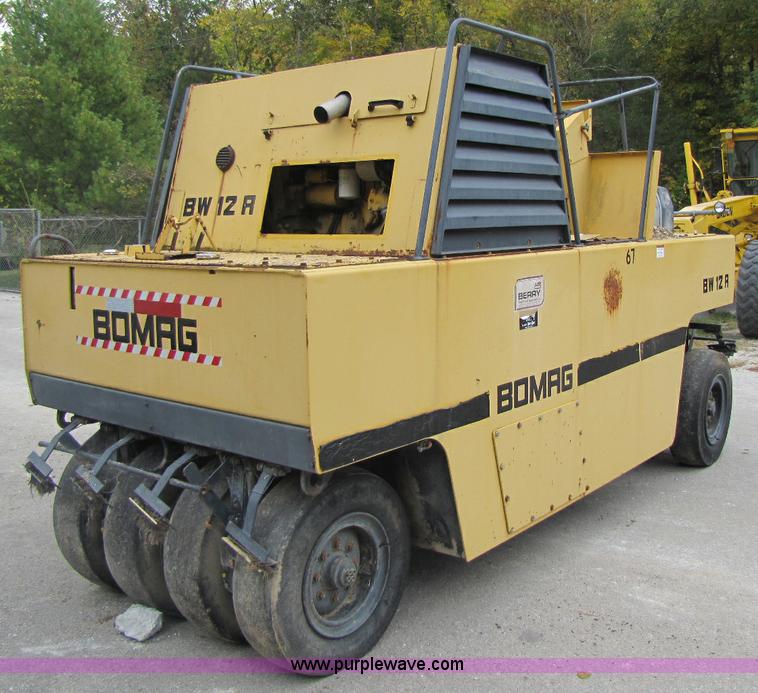 image for item A5016 Bomag BW12R roller