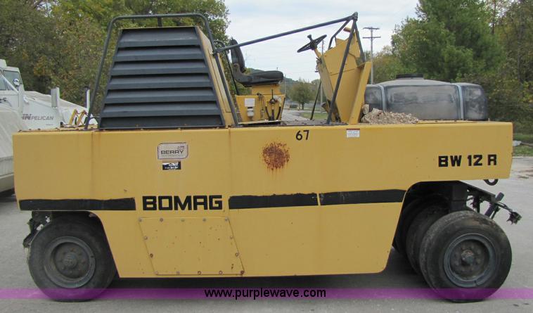 image for item A5016 Bomag BW12R roller