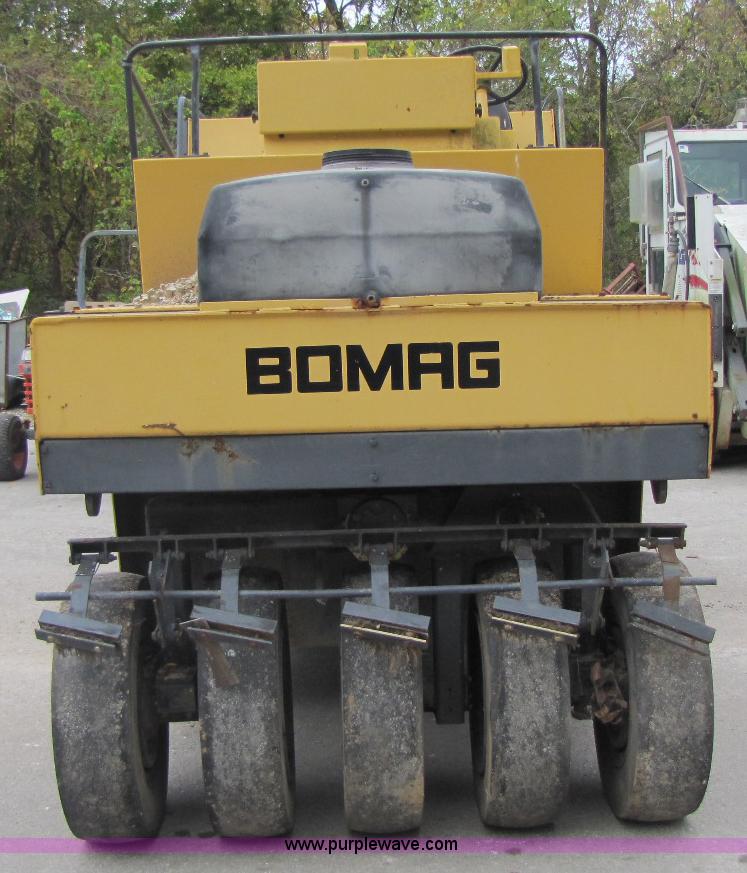 image for item A5016 Bomag BW12R roller