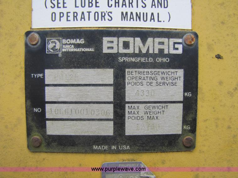 image for item A5016 Bomag BW12R roller