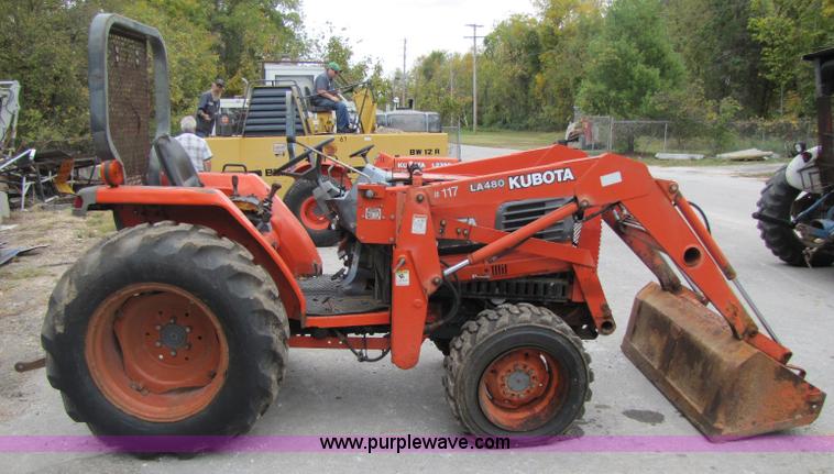 image for item A5019 Kubota L2900 MFWD tractor