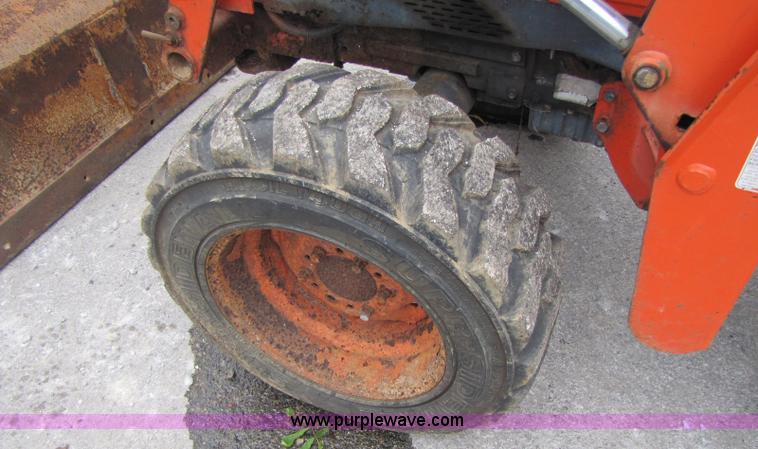 image for item A5019 Kubota L2900 MFWD tractor