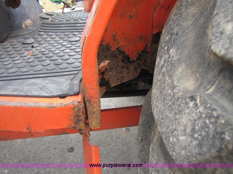 image for item A5019 Kubota L2900 MFWD tractor