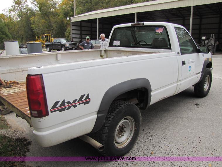 image for item A5021 1996 Chevrolet K2500 pickup truck