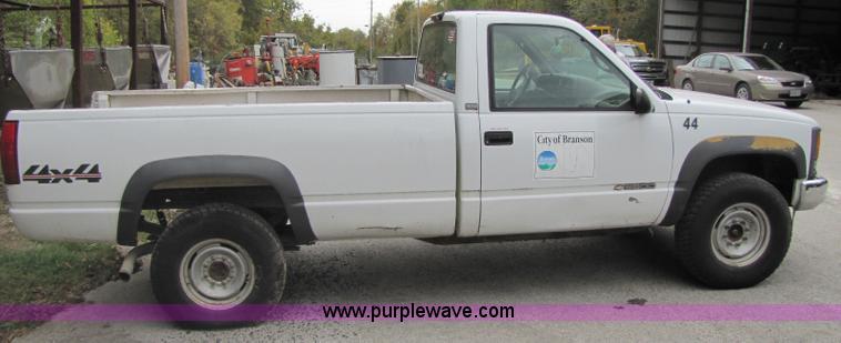 image for item A5021 1996 Chevrolet K2500 pickup truck