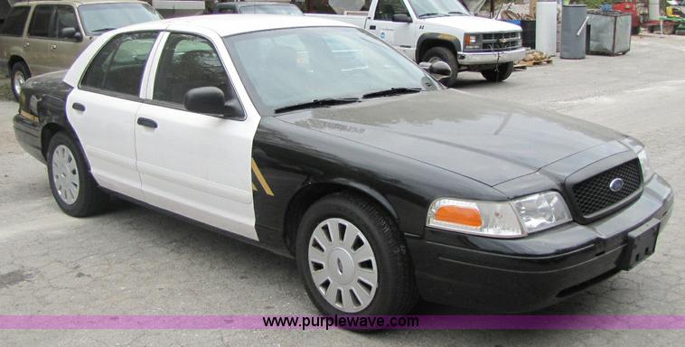 image for item A5024 2007 Ford Crown Victoria Police Interceptor