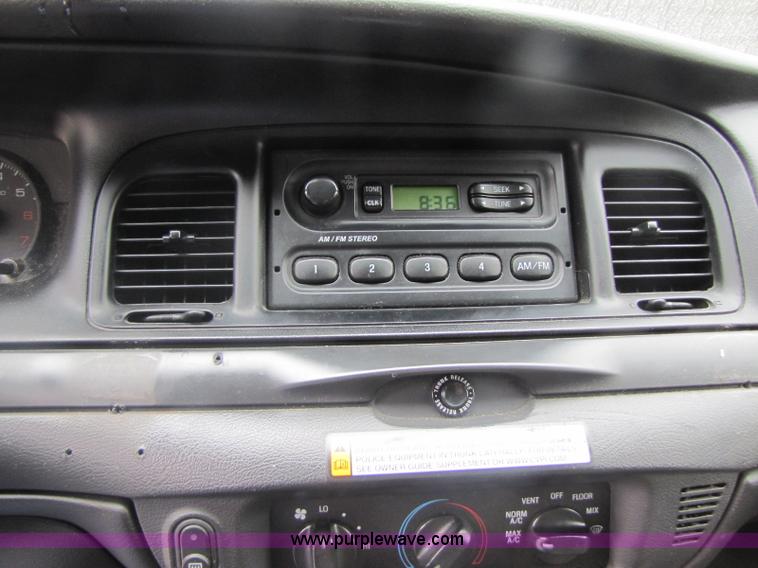 image for item A5024 2007 Ford Crown Victoria Police Interceptor