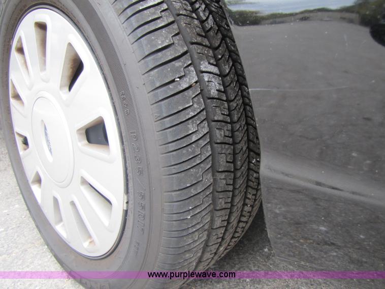 image for item A5024 2007 Ford Crown Victoria Police Interceptor