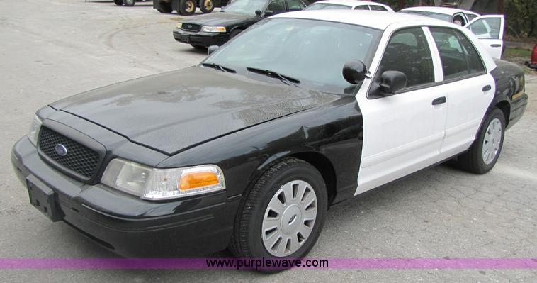 image for item A5025 2007 Ford Crown Victoria Police Interceptor