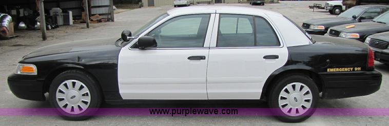 image for item A5025 2007 Ford Crown Victoria Police Interceptor
