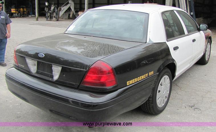 image for item A5025 2007 Ford Crown Victoria Police Interceptor
