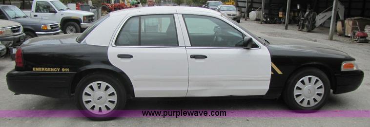 image for item A5025 2007 Ford Crown Victoria Police Interceptor