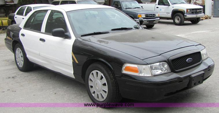 image for item A5025 2007 Ford Crown Victoria Police Interceptor