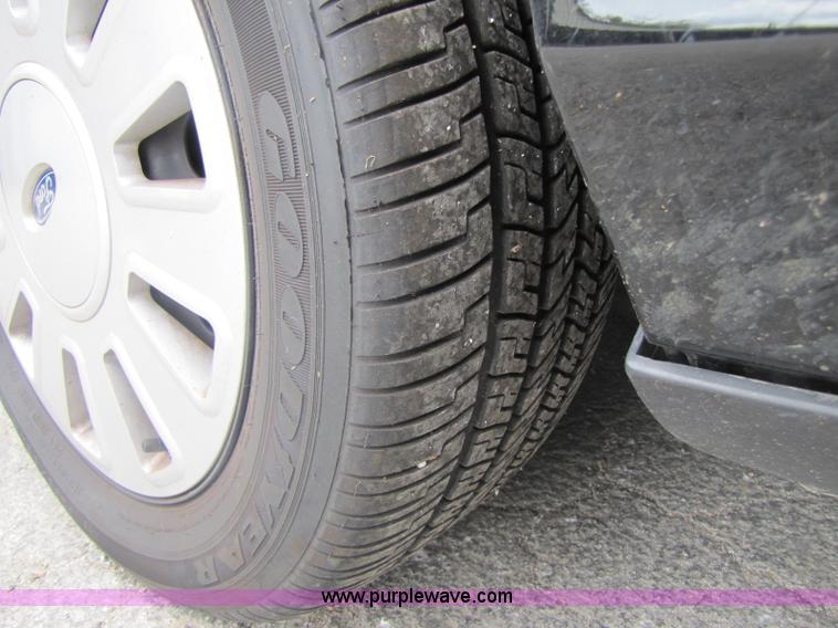 image for item A5025 2007 Ford Crown Victoria Police Interceptor