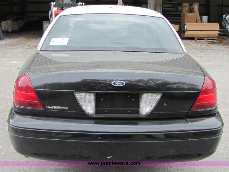 image for item A5026 2007 Ford Crown Victoria Police Interceptor