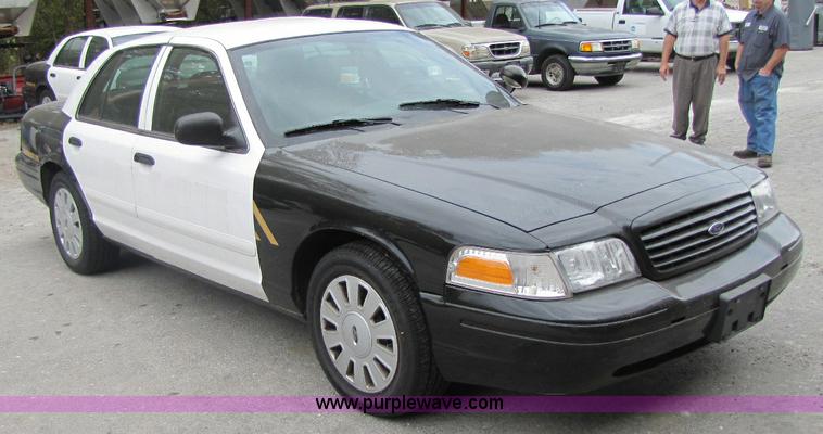 image for item A5026 2007 Ford Crown Victoria Police Interceptor