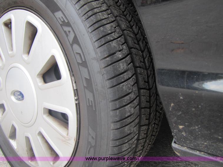 image for item A5026 2007 Ford Crown Victoria Police Interceptor