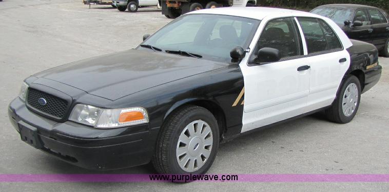 image for item A5027 2007 Ford Crown Victoria Police Interceptor