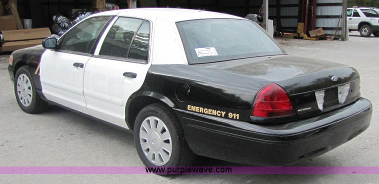 image for item A5027 2007 Ford Crown Victoria Police Interceptor