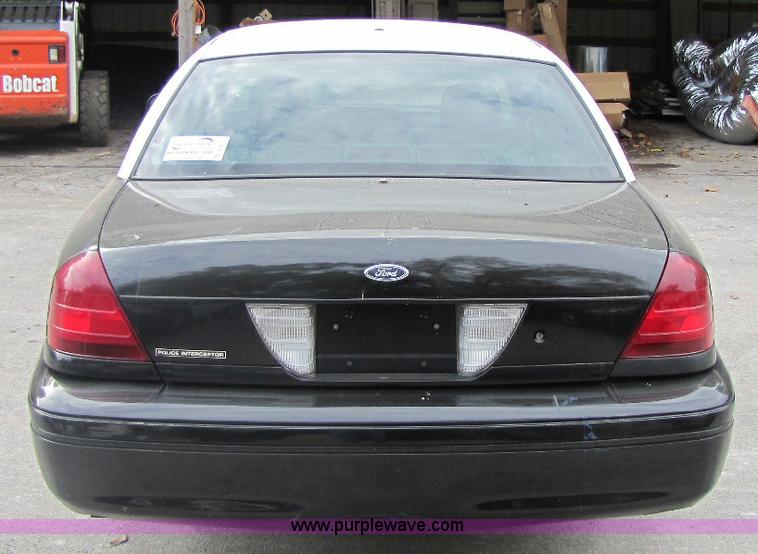image for item A5027 2007 Ford Crown Victoria Police Interceptor