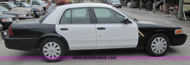 image for item A5027 2007 Ford Crown Victoria Police Interceptor