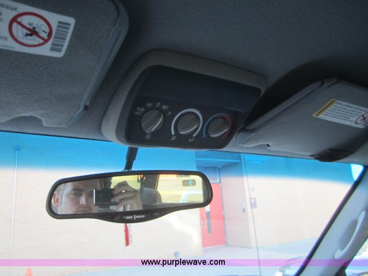 image for item B3004 1997 Chevrolet Suburban 1500 SUV