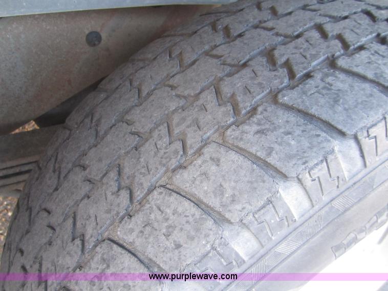 image for item B3004 1997 Chevrolet Suburban 1500 SUV