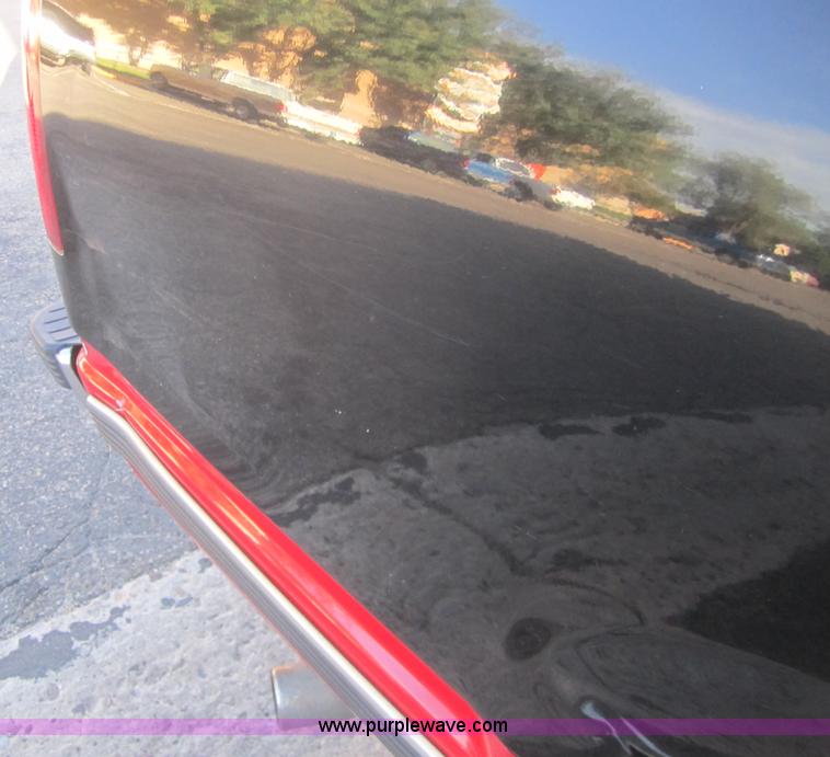 image for item B3004 1997 Chevrolet Suburban 1500 SUV