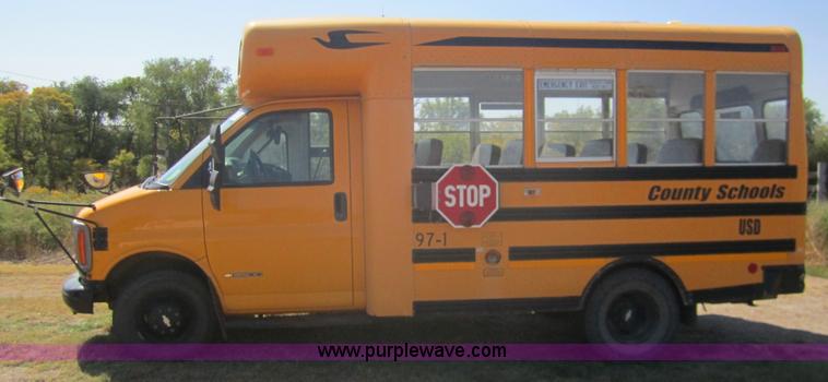 image for item B3018 1997 Chevrolet G3500 Blue Bird school bus