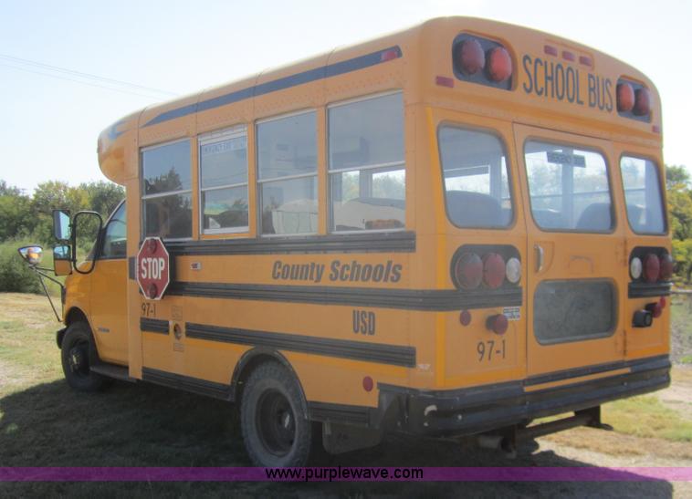 image for item B3018 1997 Chevrolet G3500 Blue Bird school bus