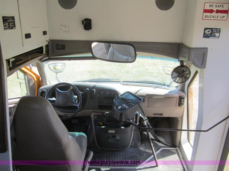 image for item B3018 1997 Chevrolet G3500 Blue Bird school bus